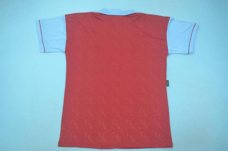Camiseta retro de los 100 años del West Ham United