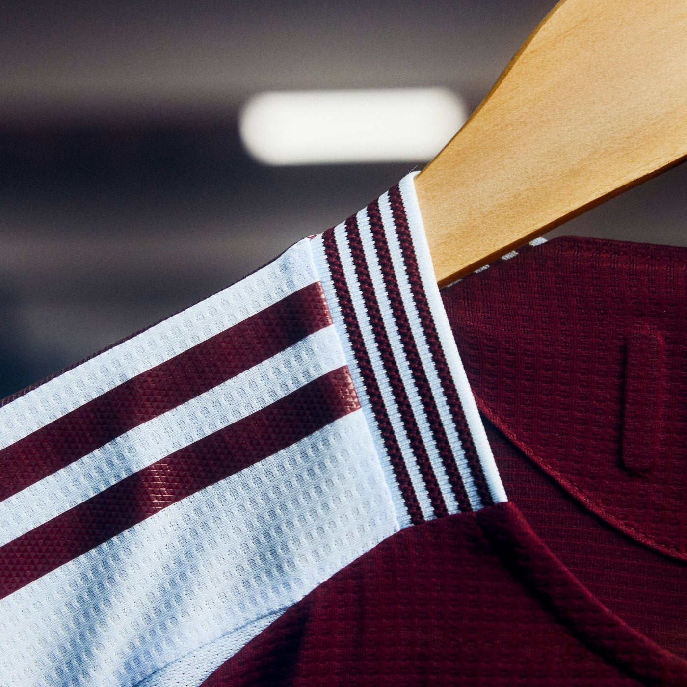 Camiseta de local del Aston Villa 2024/2025