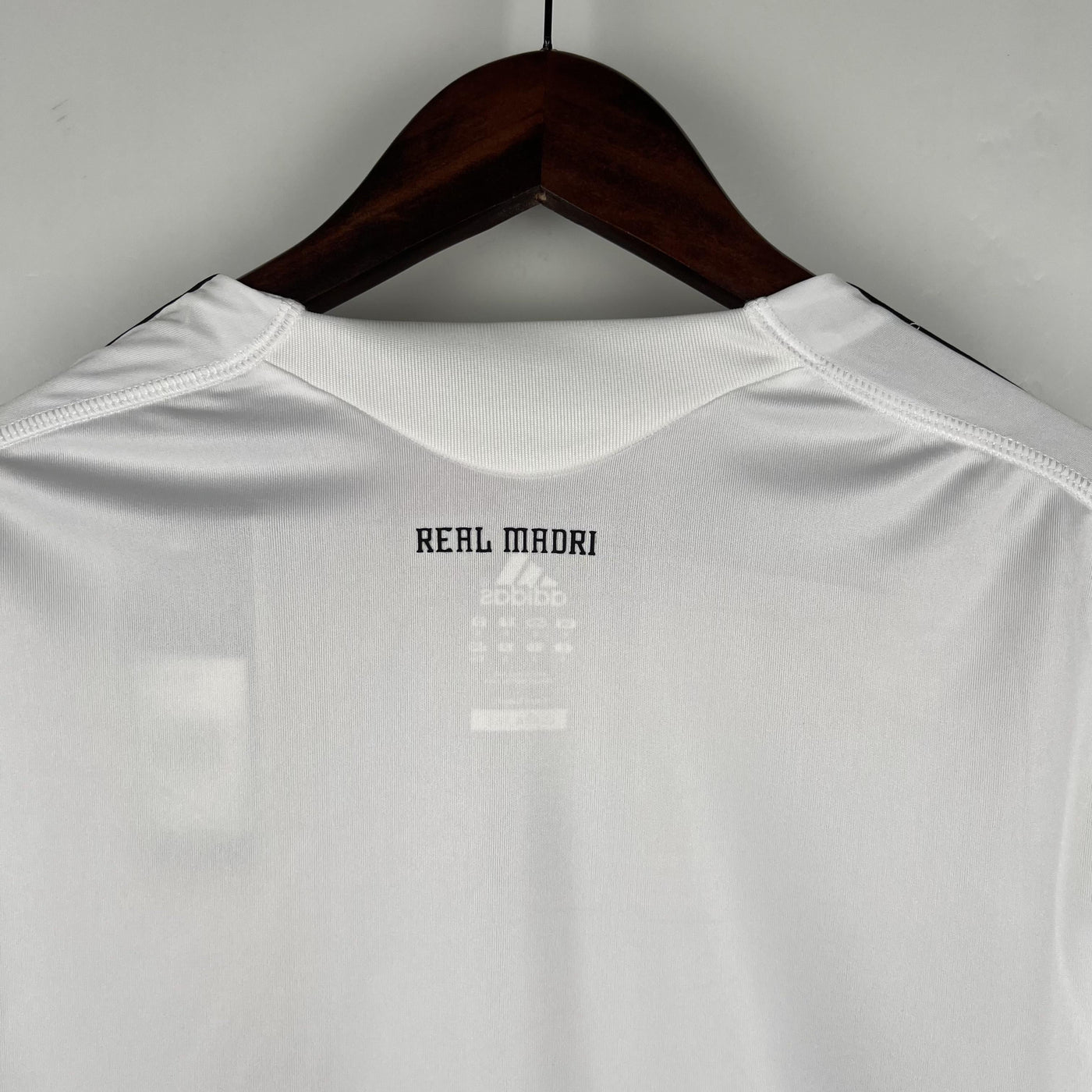 Real Madrid Retro Home Jersey 2009/2010 - Long Sleeve