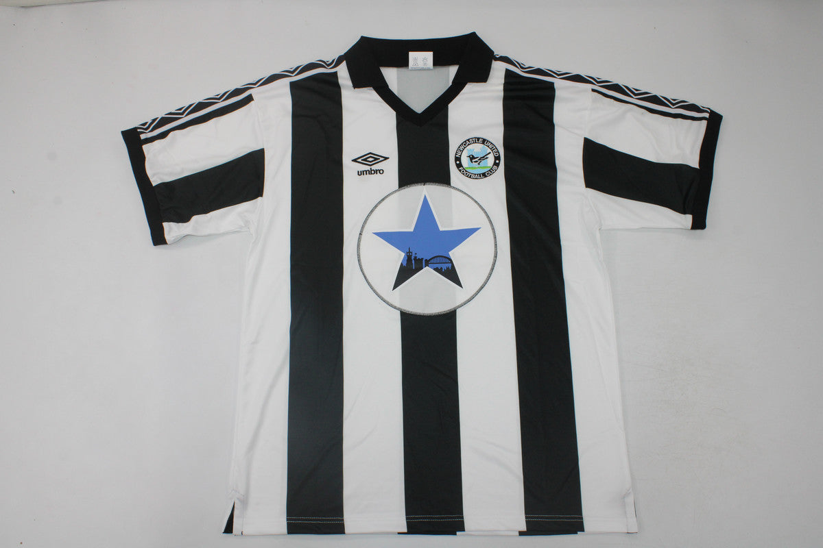 Camiseta retro de local del Newcastle 1980/1982