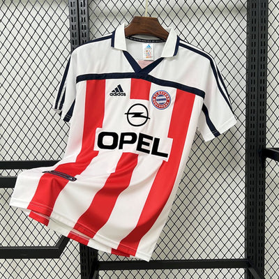 Camiseta retro de visitante del Bayern Múnich 2000/01
