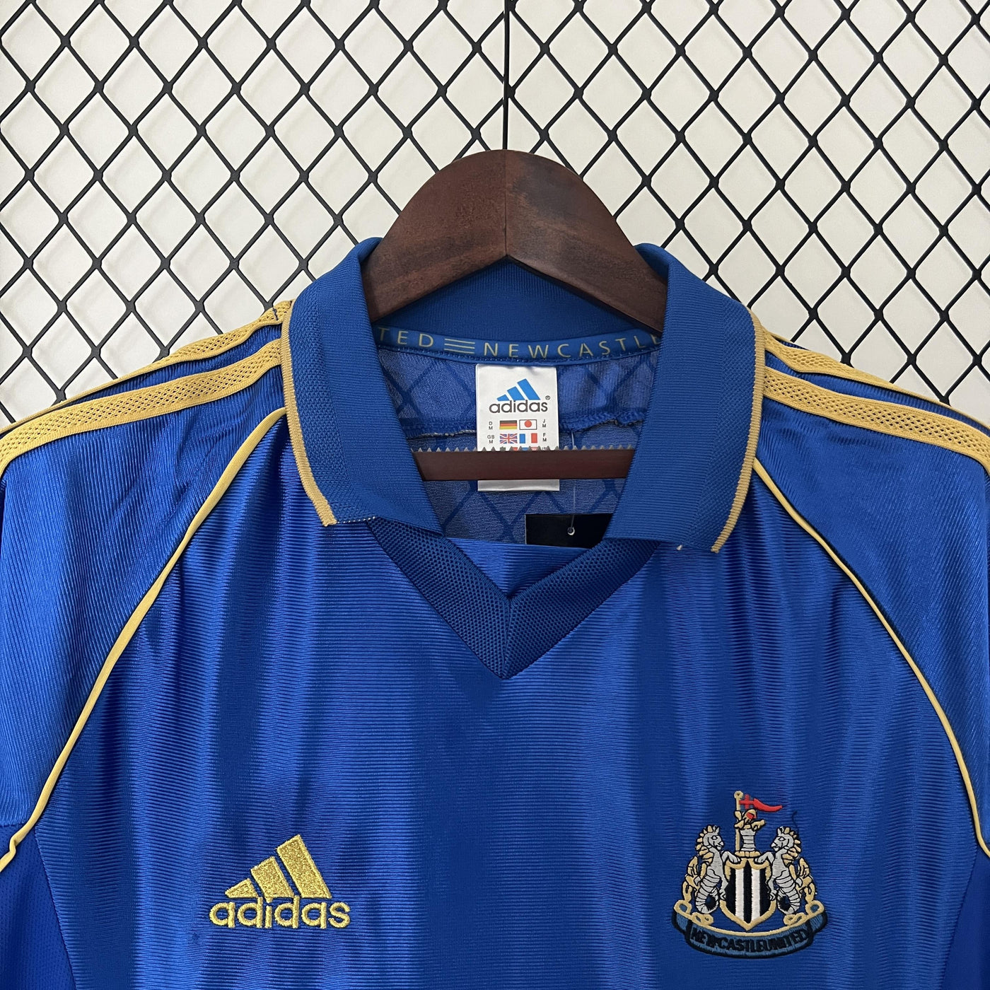 Camiseta retro de visitante del Newcastle 1998/1999