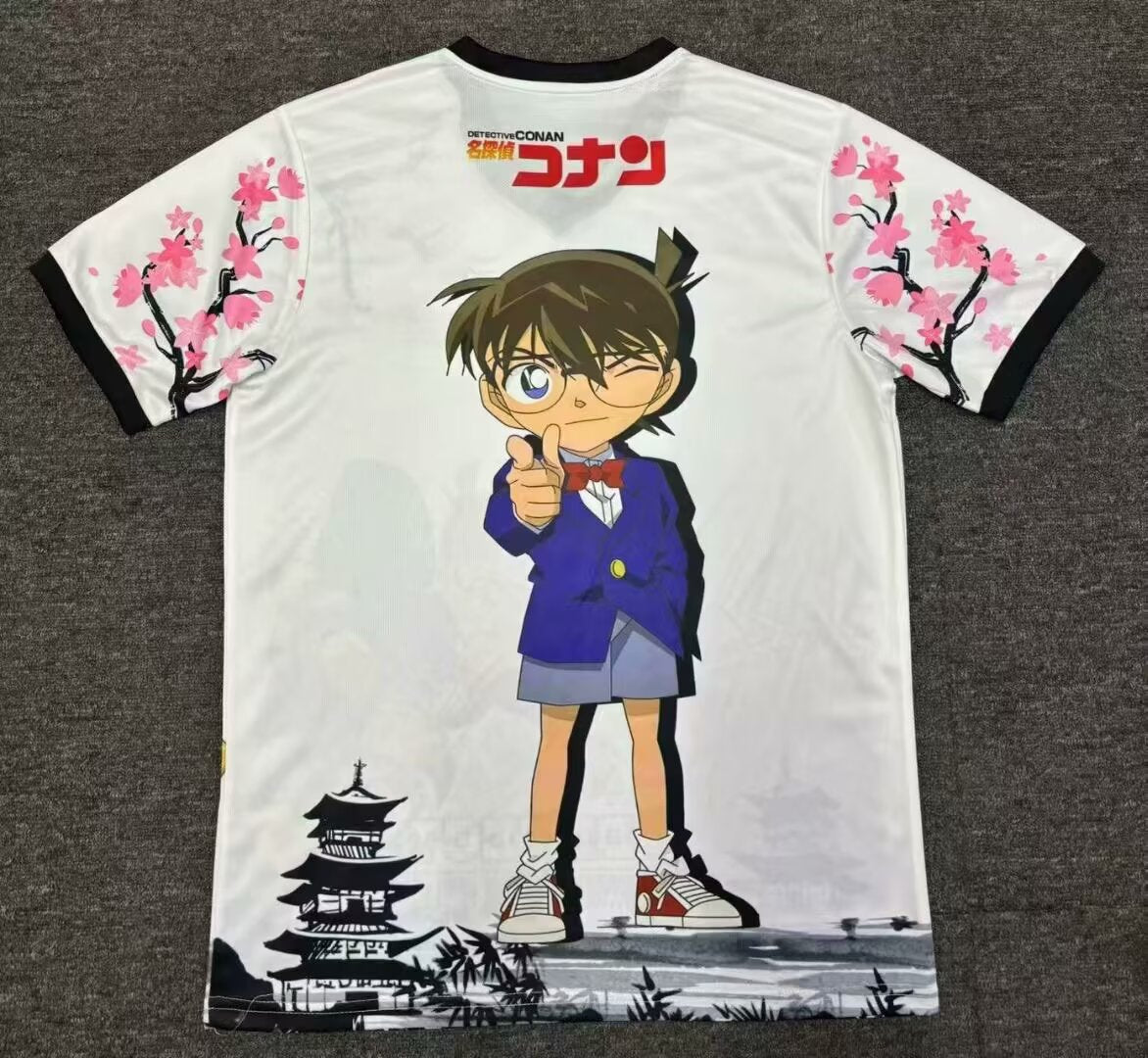 Camiseta de edición especial de Conan de Japón 2025
