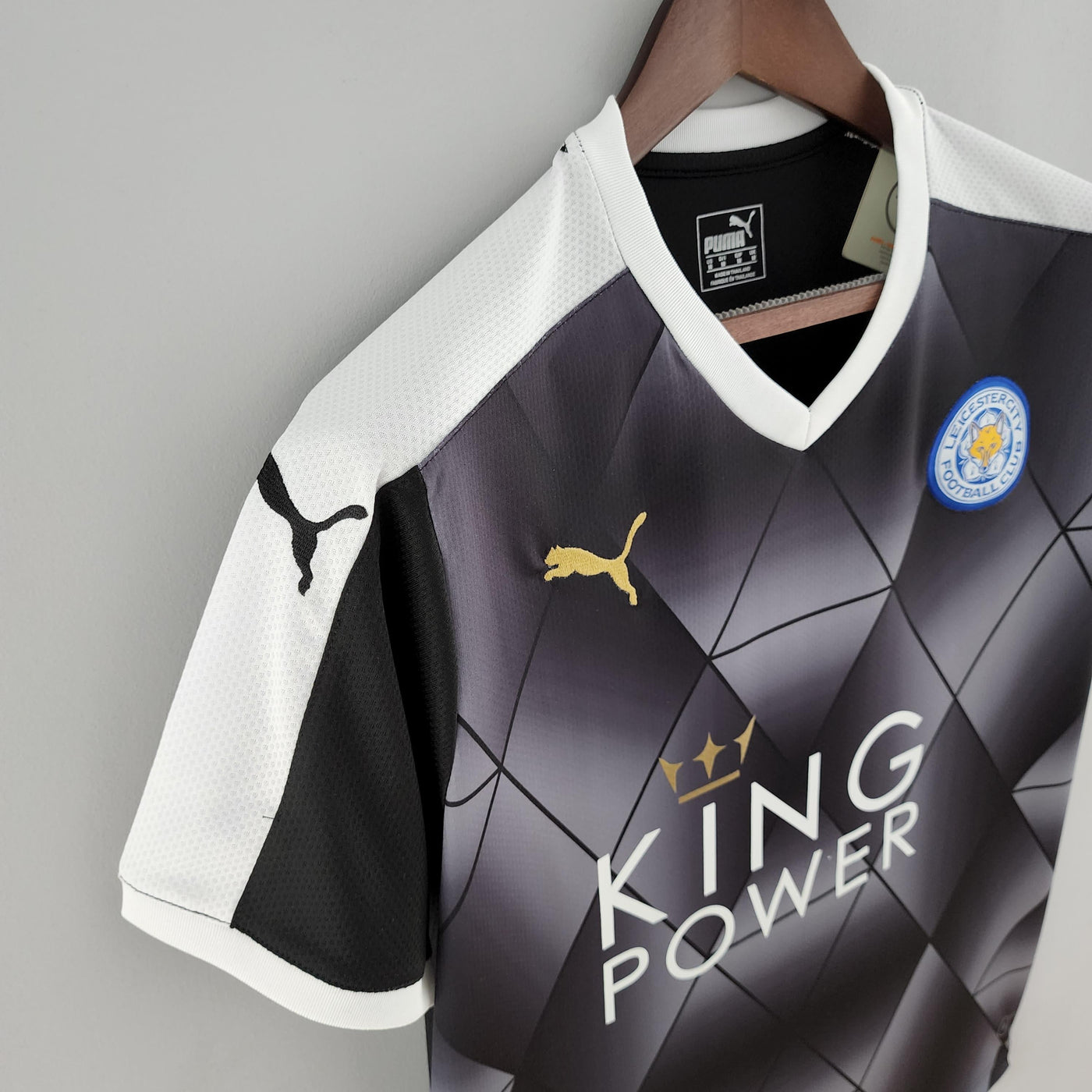 Camiseta retro de visitante del Leicester City 2015/2016
