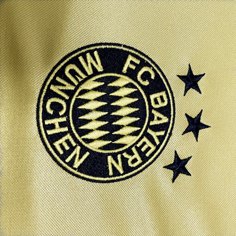 Camiseta retro de visitante del Bayern Múnich 2004/05