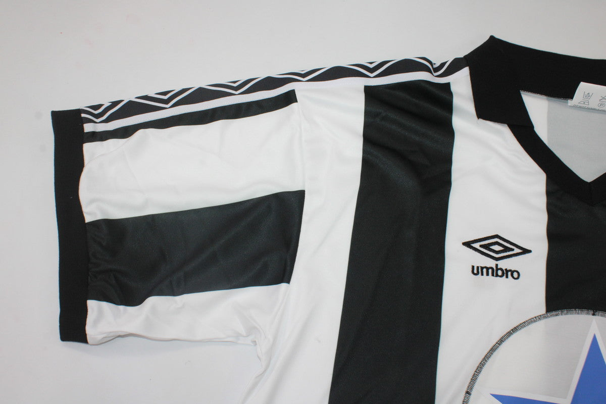 Camiseta retro de local del Newcastle 1980/1982