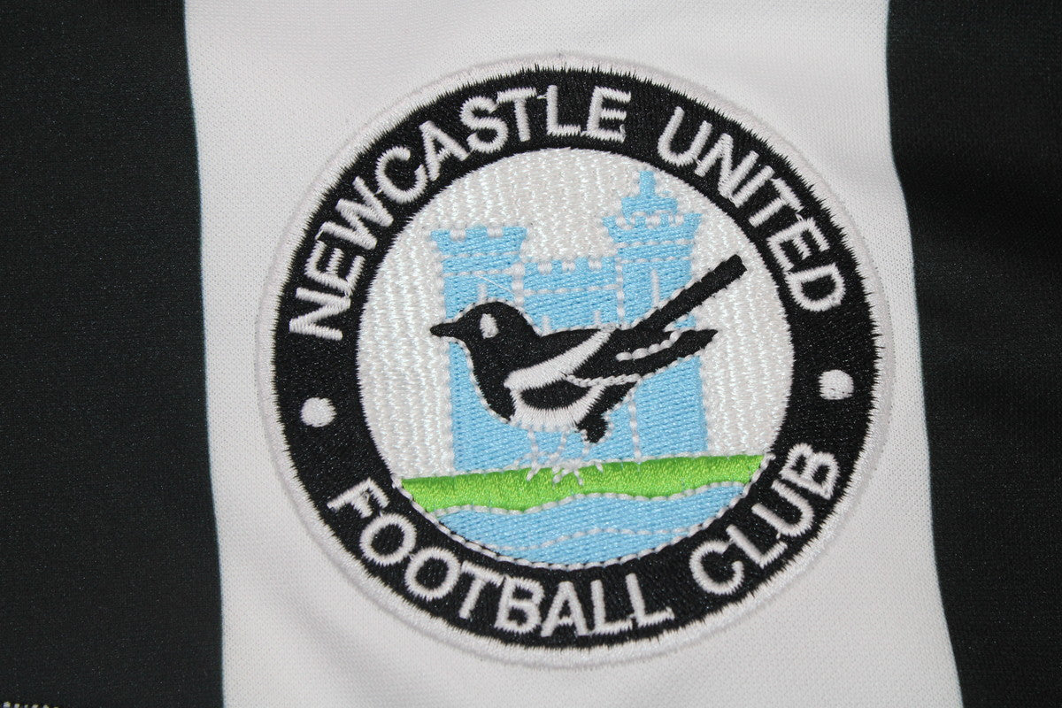 Camiseta retro de local del Newcastle 1980/1982