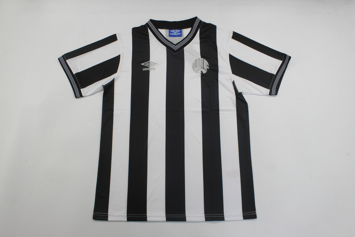 Camiseta retro de local del Newcastle 1983