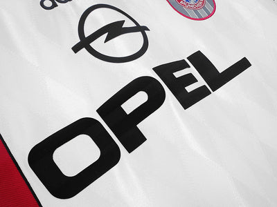 Camiseta retro de visitante del Bayern Múnich 1996
