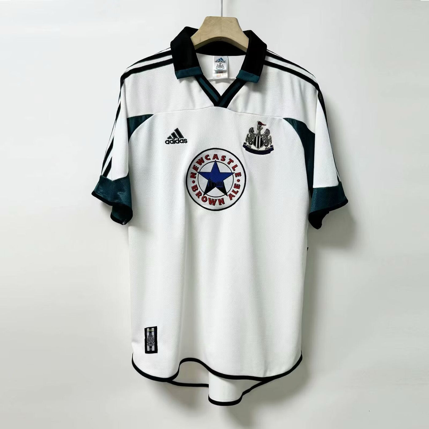 Camiseta retro de visitante del Newcastle 1999/2000