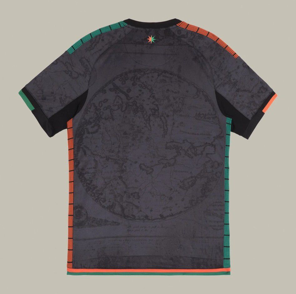 Camiseta local del Venezia 2024/2025 