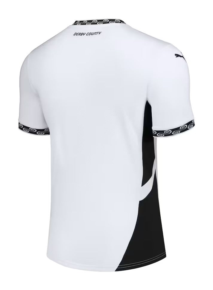 Equipo local del Derby County para niños 2024/2025