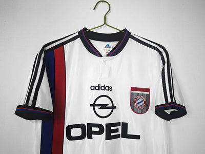 Camiseta retro de visitante del Bayern Múnich 1996