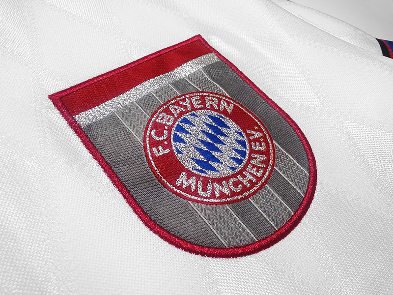 Camiseta retro de visitante del Bayern Múnich 1996