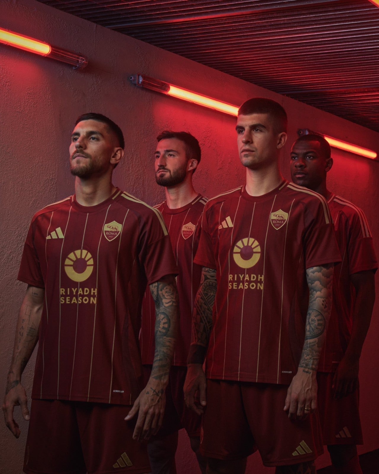 Camiseta local de la AS Roma 2024/2025