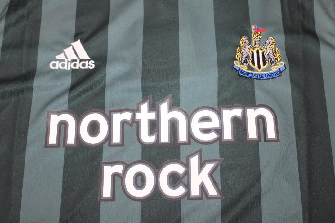 Camiseta retro de visitante del Newcastle 2005/2006