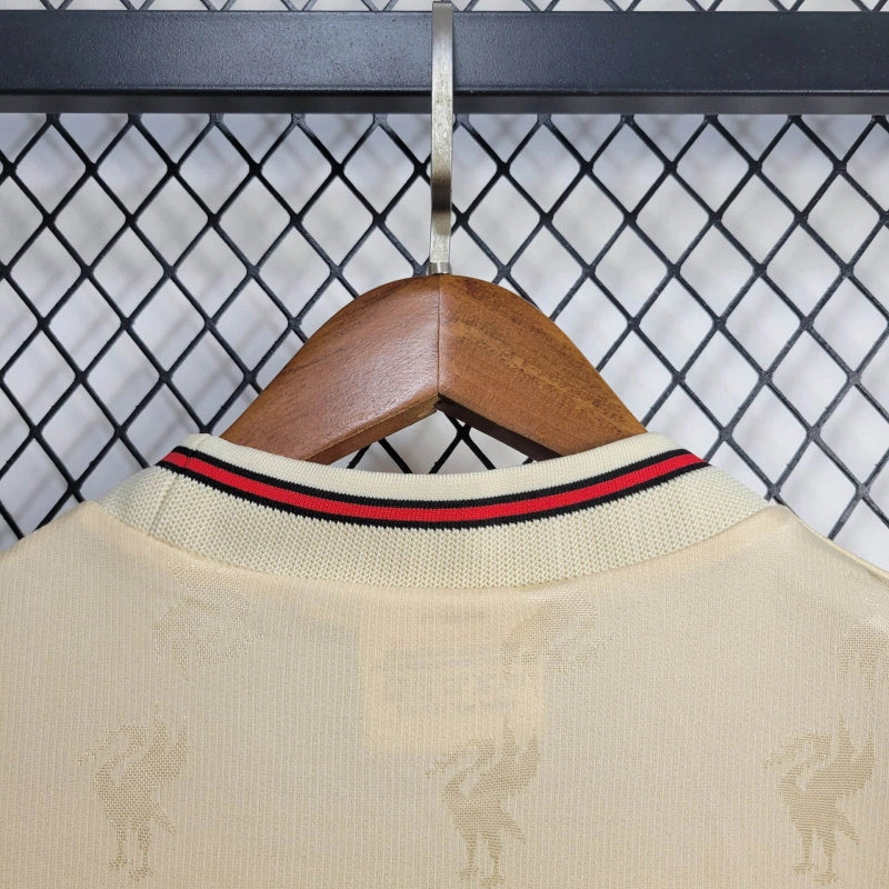 Camiseta retro de visitante del Liverpool 1996