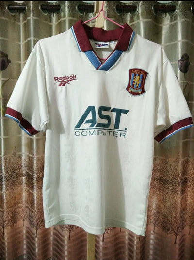 Camiseta retro de visitante del Aston Villa 1995/1996