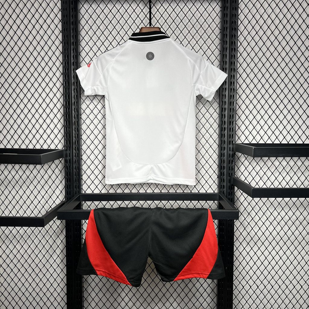 Kit local del Fulham para niños 2024/2025