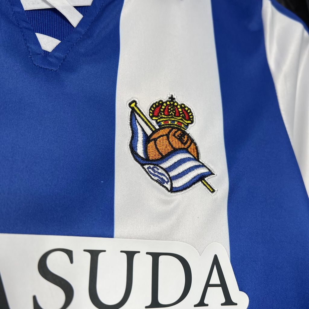 Kit local infantil de la Real Sociedad 2024/2025