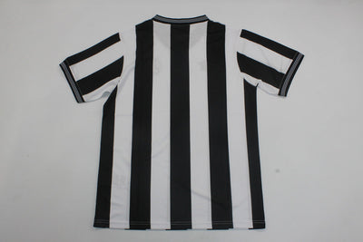 Camiseta retro de local del Newcastle 1983