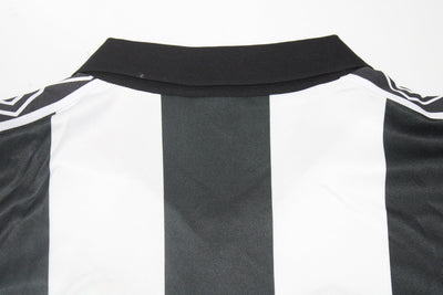 Camiseta retro de local del Newcastle 1980/1982