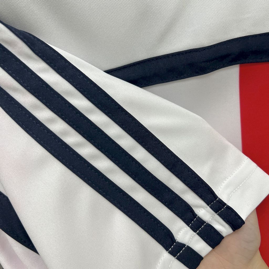 Camiseta retro de visitante del Bayern Múnich 2000/01