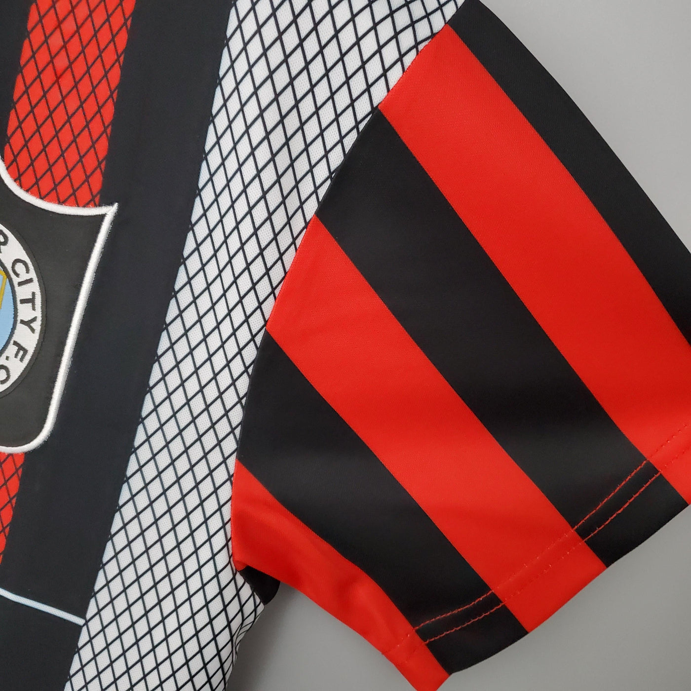 Camiseta retro de visitante del Manchester City 1994/96