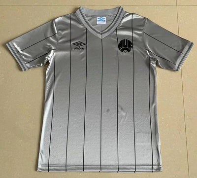 Camiseta retro de visitante del Newcastle 1984
