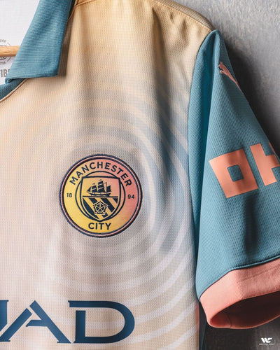 Camiseta número 47 Foden del Manchester City, cuarta equipación "Definitely City" 2024/2025